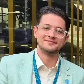 عکس امیرعلی برومند